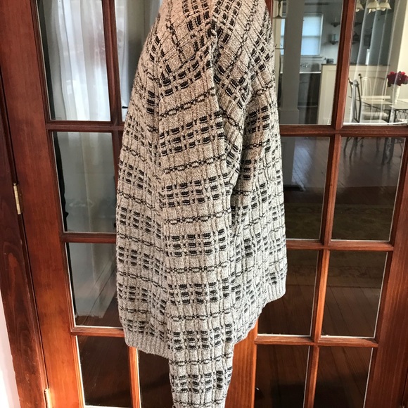 Bill Blass Men’s Sweater - Picture 2 of 7